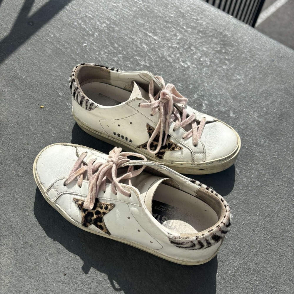 Authentic golden goose
